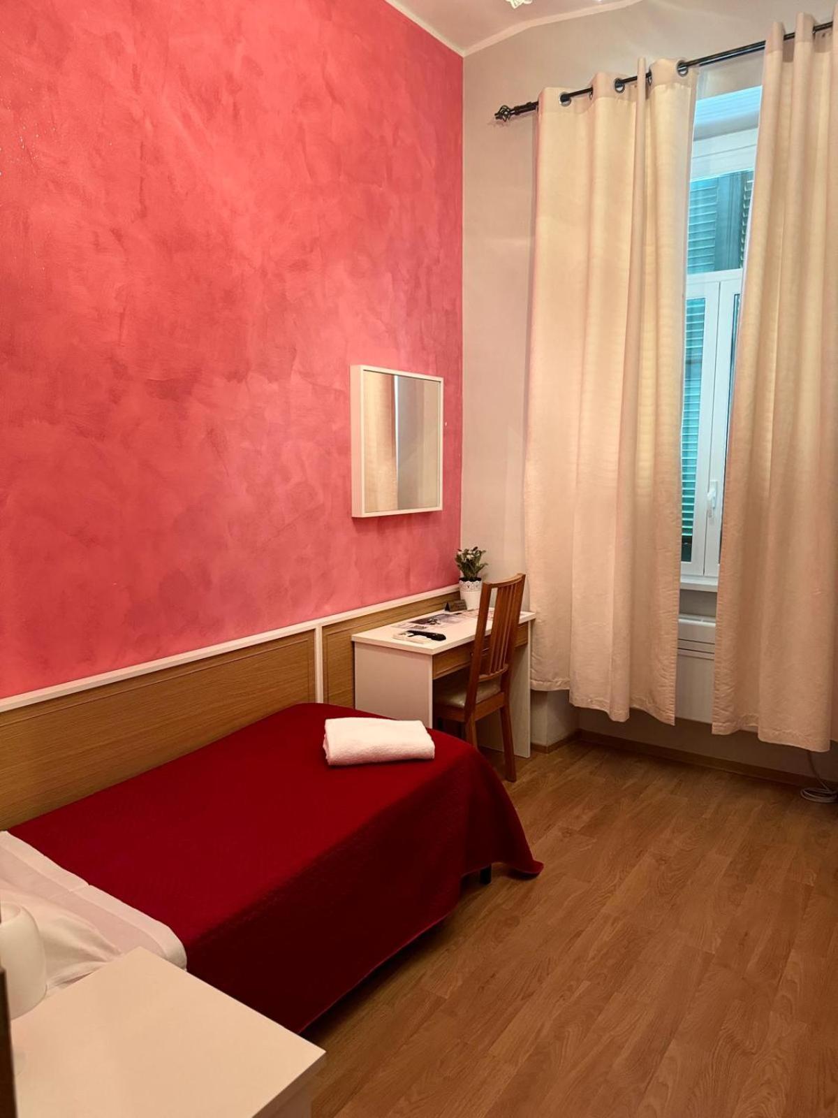 Trani B&T Rooms Roma Ngoại thất bức ảnh