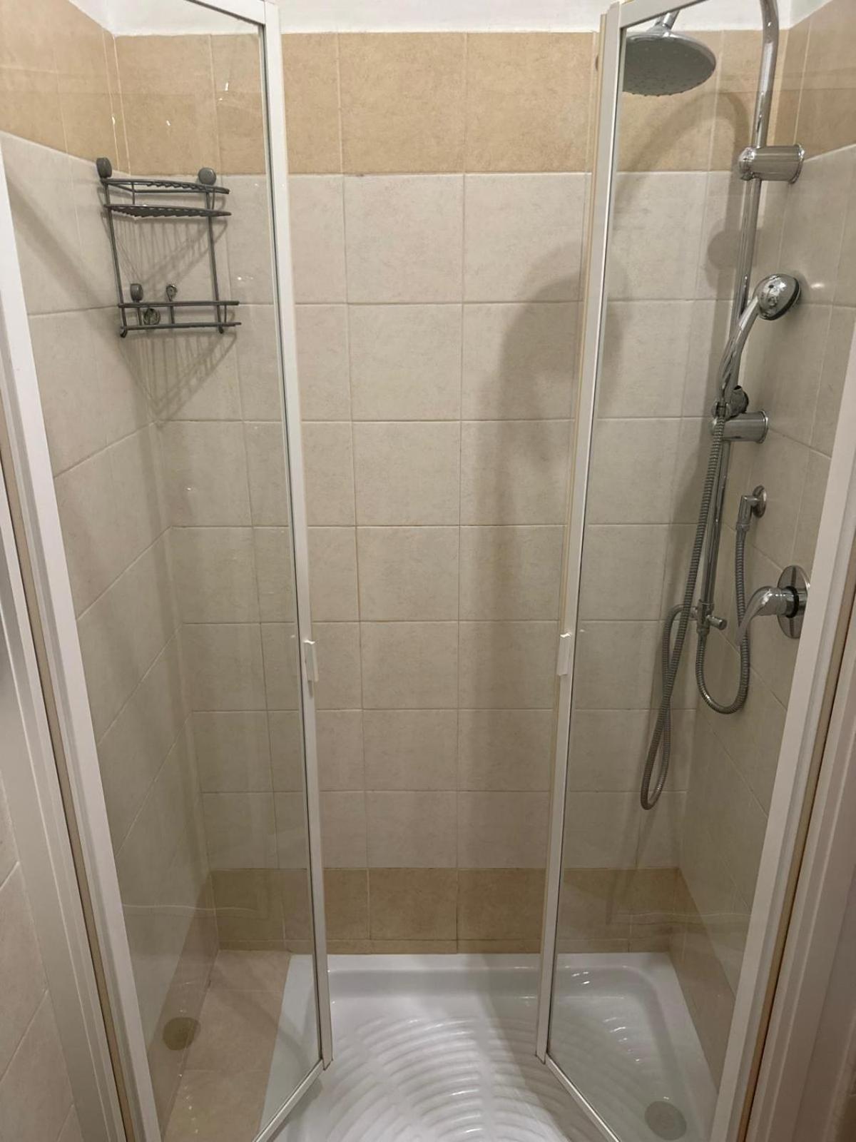 Trani B&T Rooms Roma Ngoại thất bức ảnh