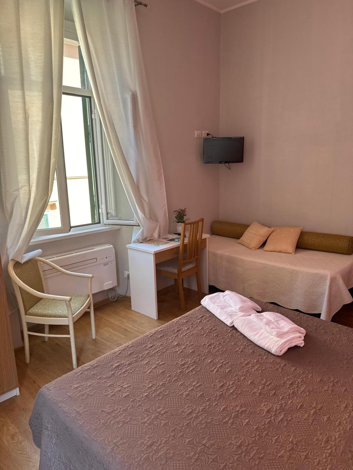 Trani B&T Rooms Roma Ngoại thất bức ảnh