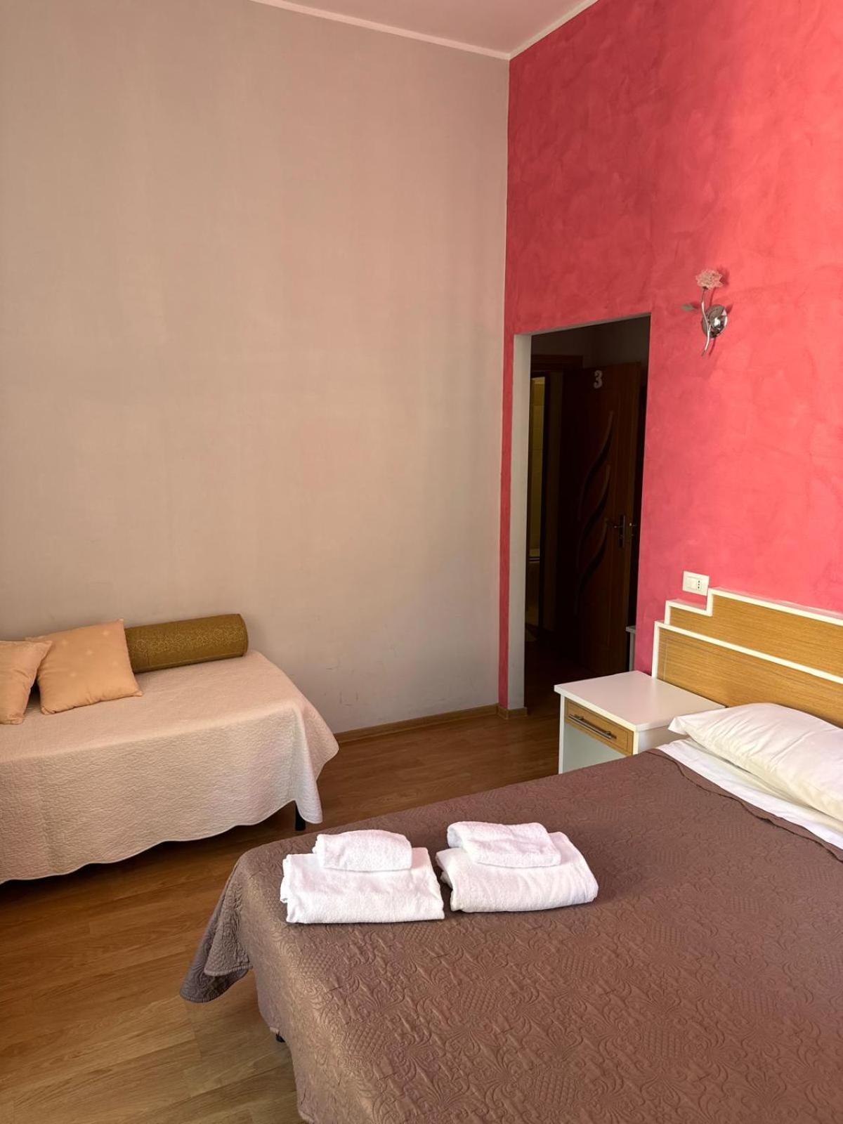 Trani B&T Rooms Roma Phòng bức ảnh