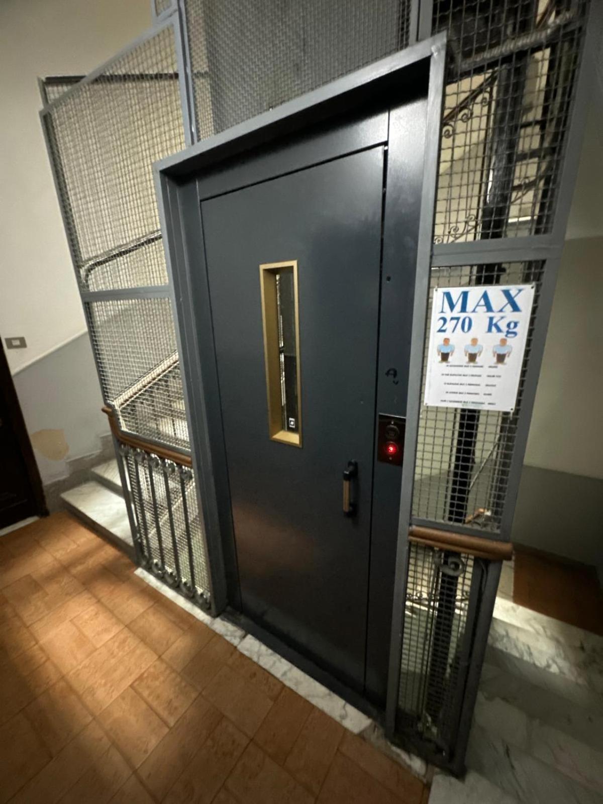 Trani B&T Rooms Roma Ngoại thất bức ảnh