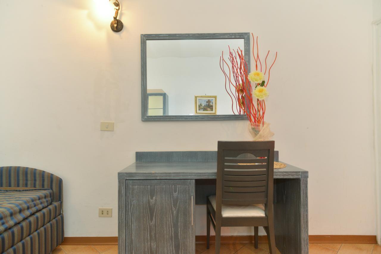 Trani B&T Rooms Roma Ngoại thất bức ảnh